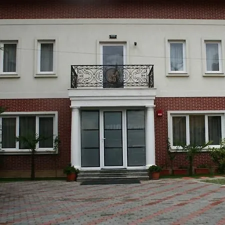 60 3* Тирана